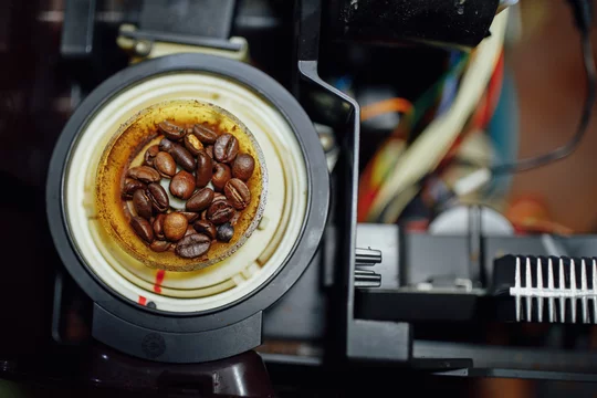 Замена жерновов на кофемашине в Тюмени